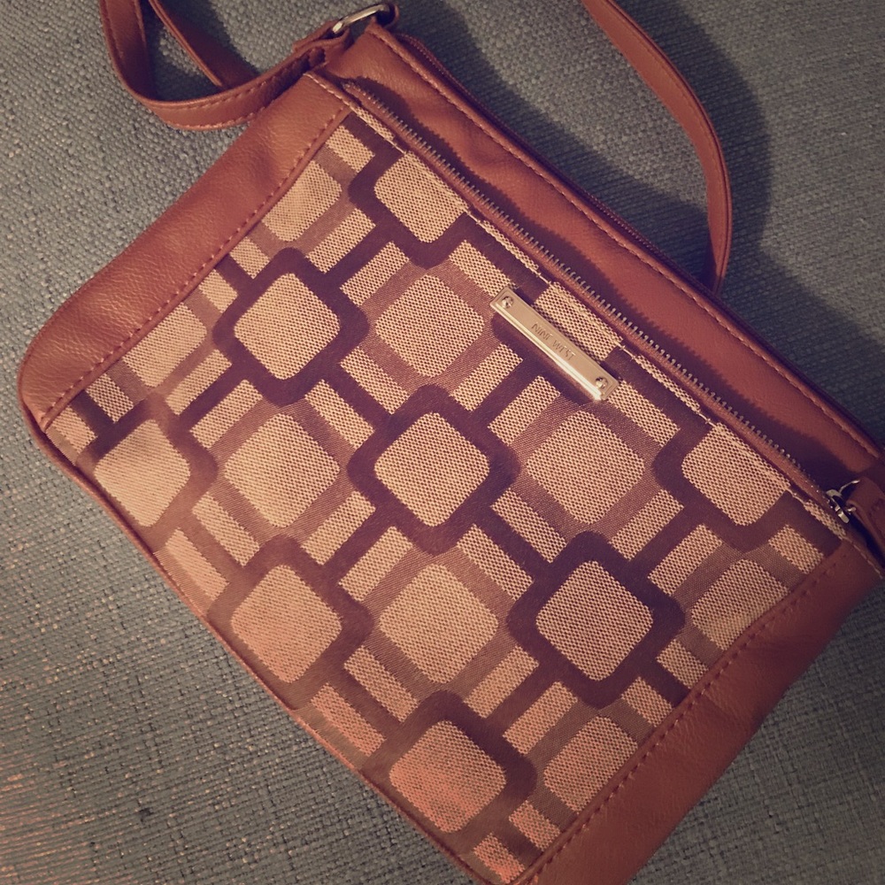 Nine West cross body purse